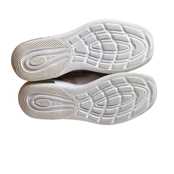 Nike Air Max Axis Premium Running Shoes Sneakers Womens 7 Guava Ice Peachy Pink - Picture 9 of 10